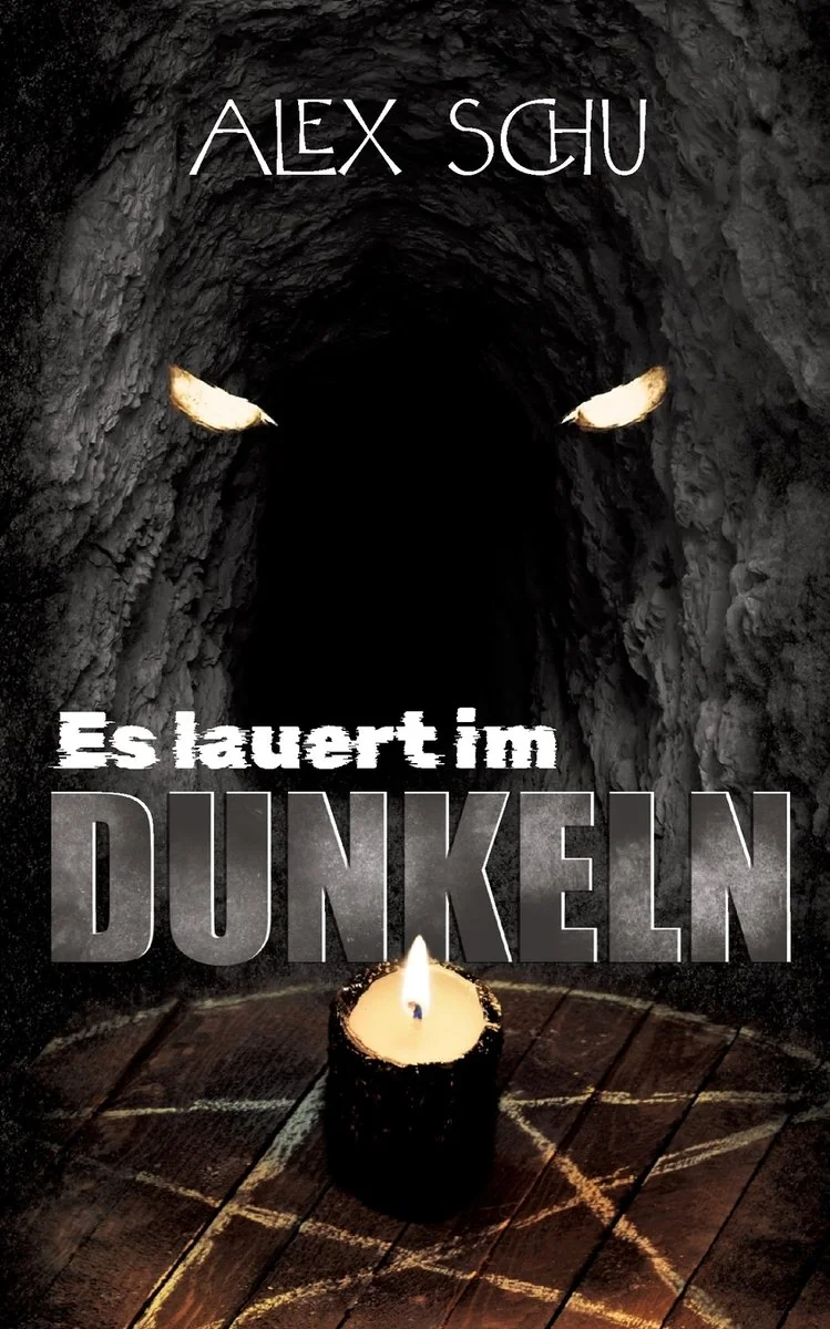Es lauert im Dunkeln: Horrorbuch uber die Angst vor der Dunkelheit und dem Monster darin